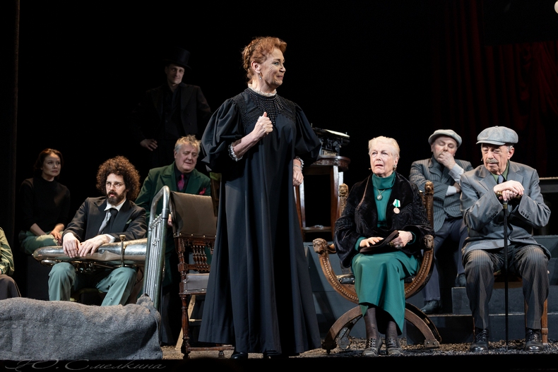 Театральный роман